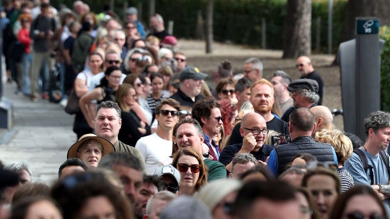 imported-skynews-glen-hansard-dubline_7313092.jpg