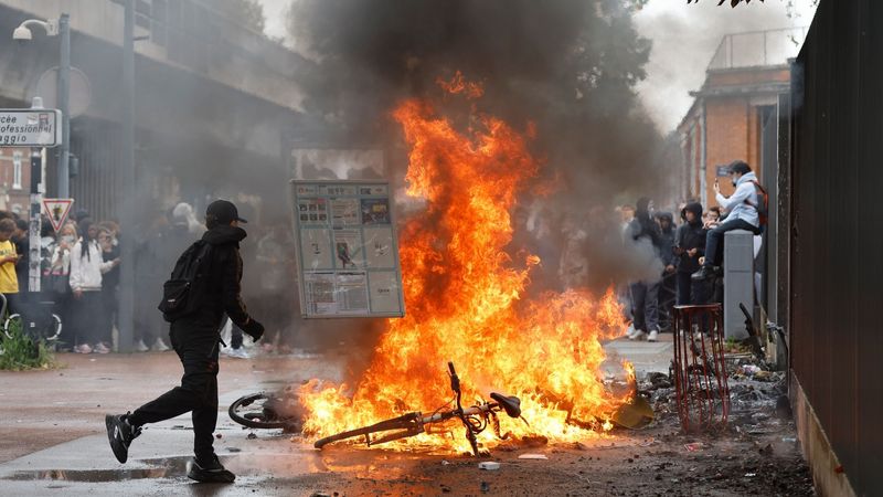imported-skynews-lille-france-student_7365988.jpg