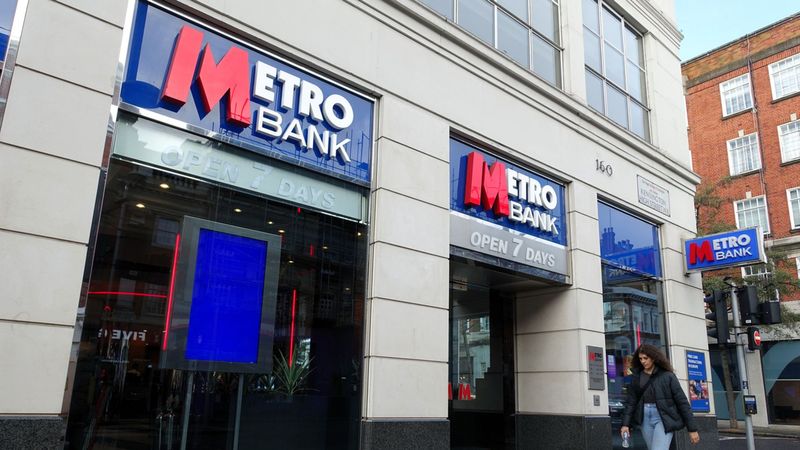 imported-skynews-metro-bank-istock-money_7044724.jpg