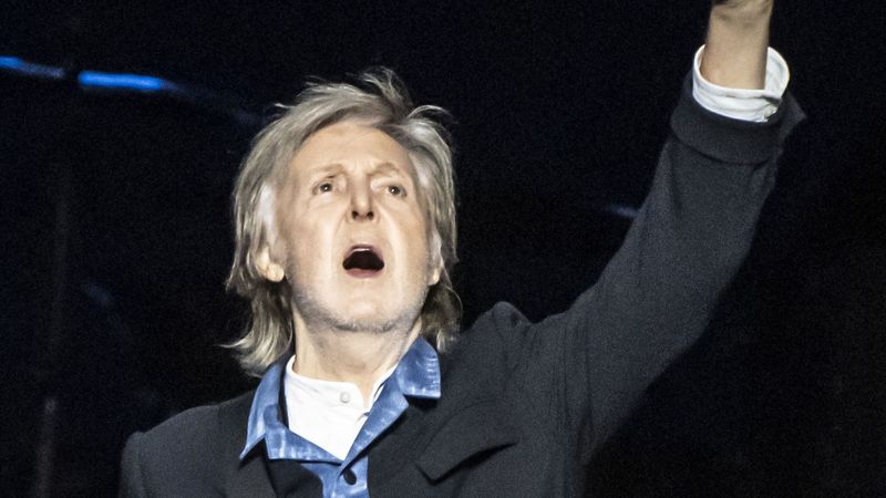 imported-skynews-paul-mccartney-the-beatles_6781108.jpg