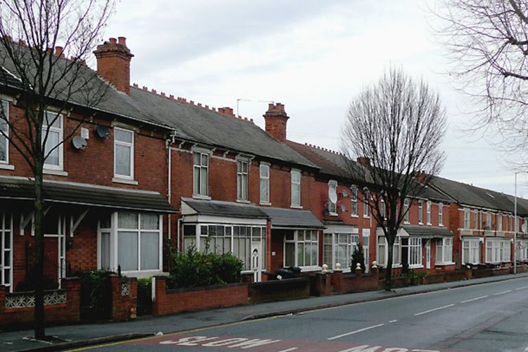imported-Terraced_housing_in_Lea_Road,_Wolverhampton_-_geograph.org.uk_-_1735604-5ef684.jpg