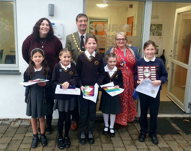 Photo of winners, teachers and the Mayor, Alan Jewel.jpg