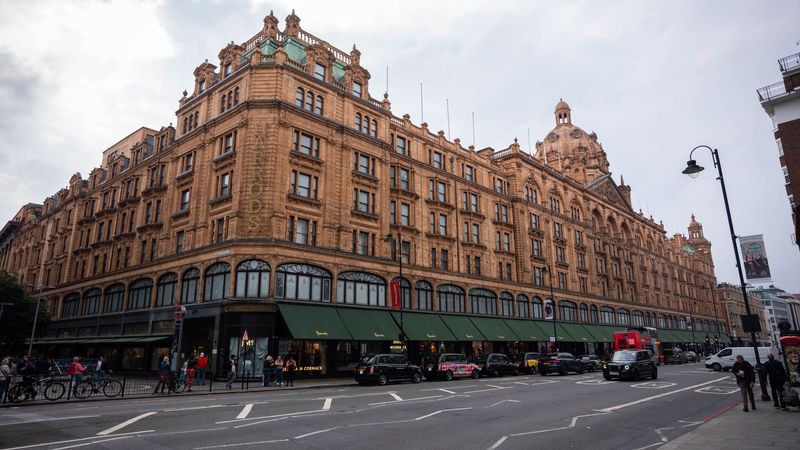 imported-skynews-harrods-london_6727506.jpg