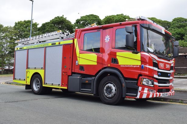 imported-3_PRW-Cheshire-fire-service-fire-engine.jpg