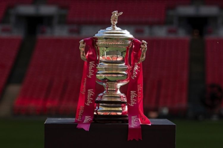 imported-210920-1400-vitality-womens-fa-cup-plinth-0db078.jpg