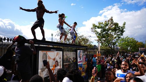 imported-skynews-carnival-notting-hill_7336670.jpg