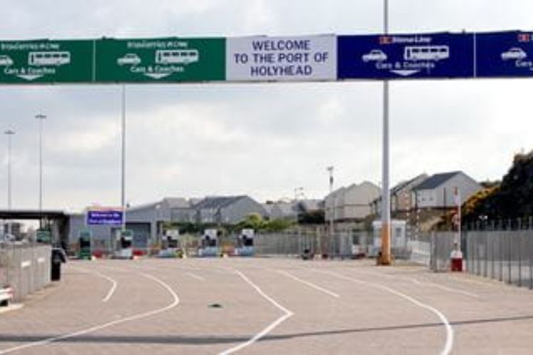 imported-holyhead-port-67-2ec8c5.jpg