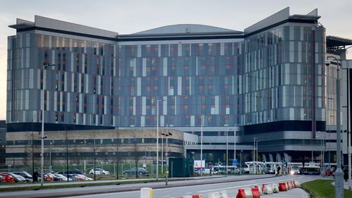 imported-skynews-qeuh-glasgow-hospital_7142391.jpg