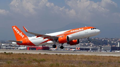 imported-skynews-easyjet-plane_7304160.jpg