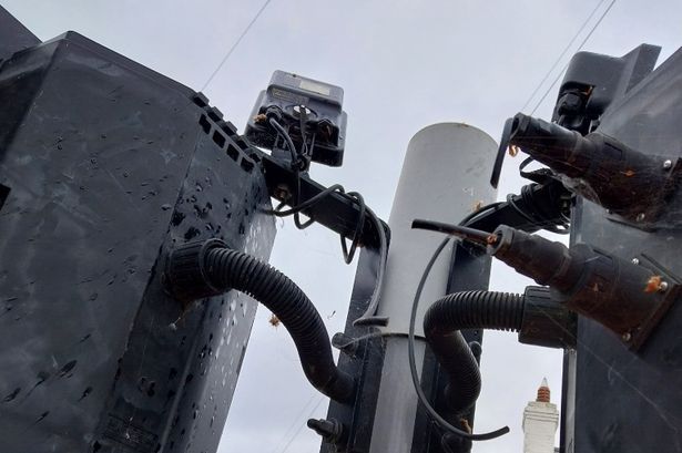 imported-0_Vandalised-traffic-lights.jpg