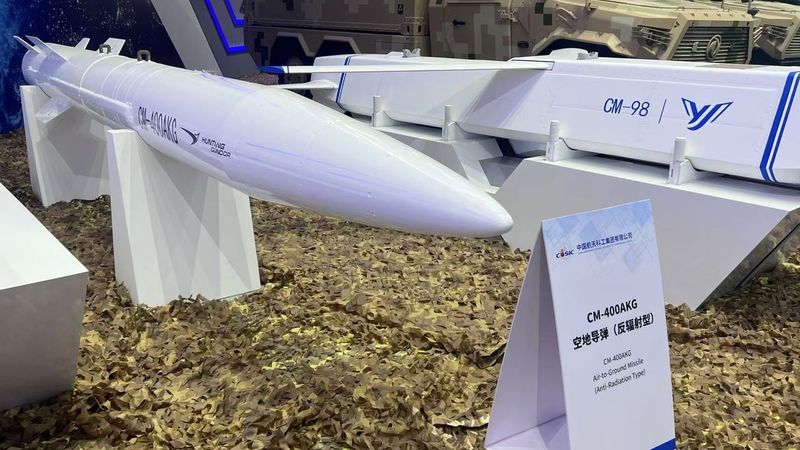 imported-skynews-cm-400akg-missile-china_7191154.jpg