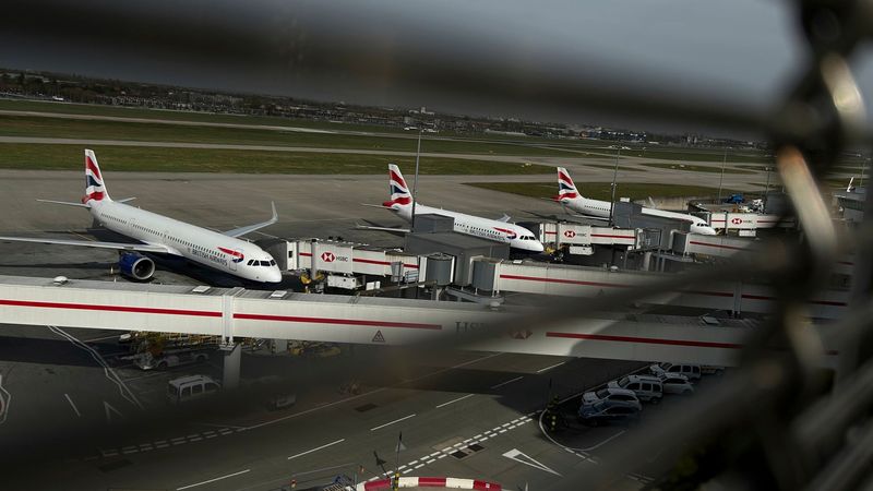 imported-skynews-heathrow-airport-london_6979298.jpg