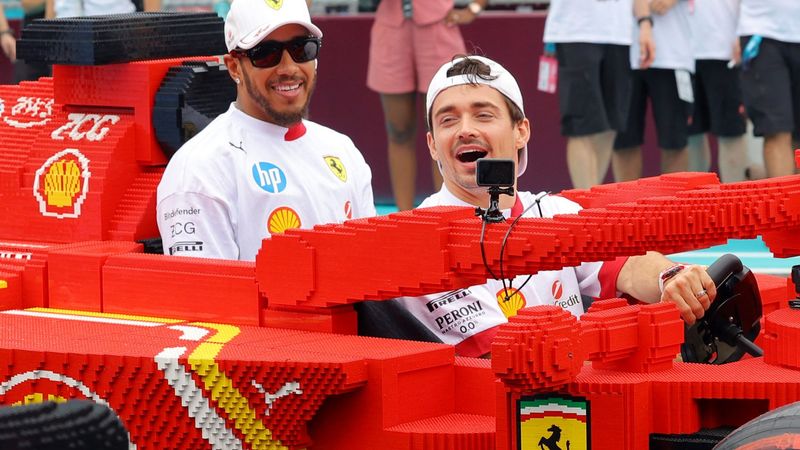 imported-skynews-lego-lewis-hamilton_7289120.jpg