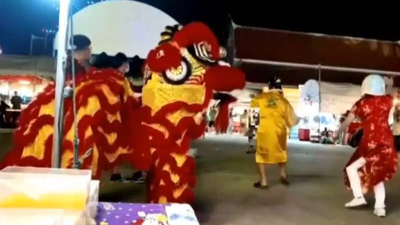 imported-skynews-thailand-lion-dancers_7169935.jpg