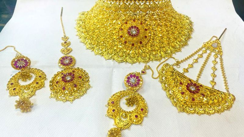 imported-skynews-burglary-jewellery_6984860.jpg