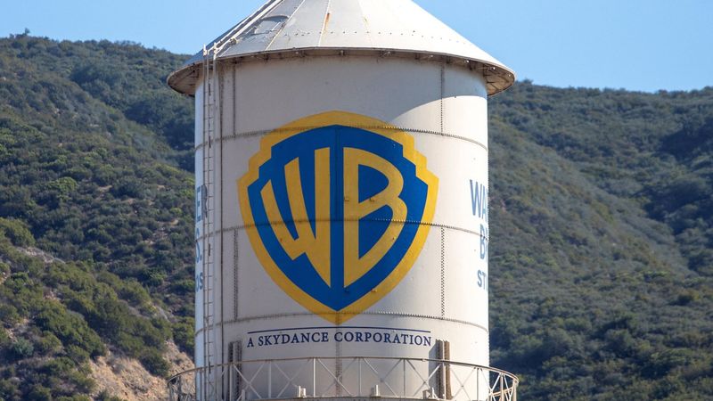 imported-skynews-warner-bros-paramount_7370172.jpg