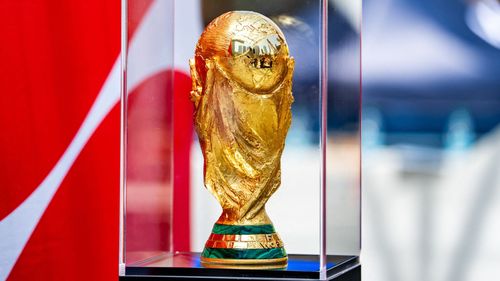imported-skynews-world-cup-trophy-canada_7263049.jpg