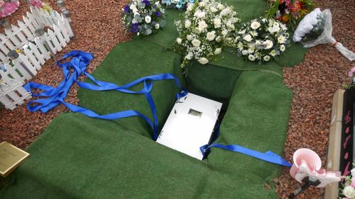 imported-skynews-baby-auckland-funeral_7232383.jpg