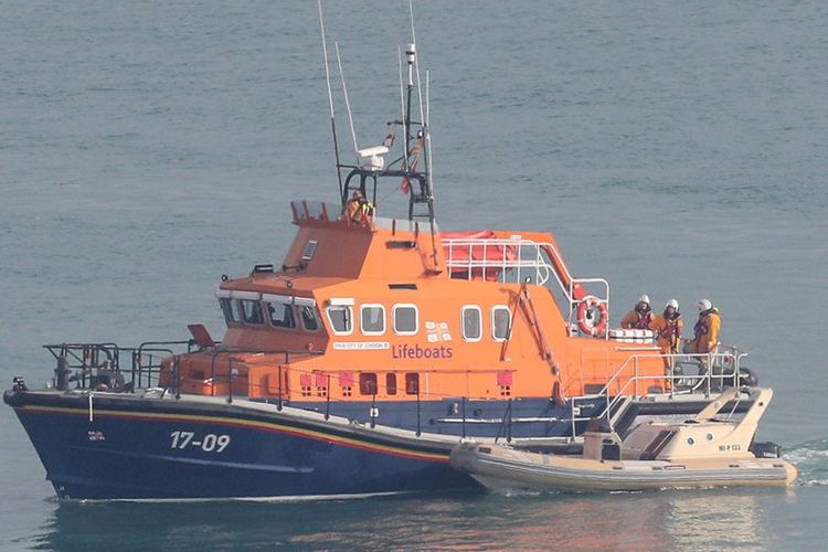 imported-RNLI_boat-179bd7.jpg