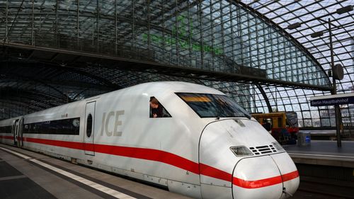 imported-skynews-deutsche-bahn-berlin_7281357.jpg