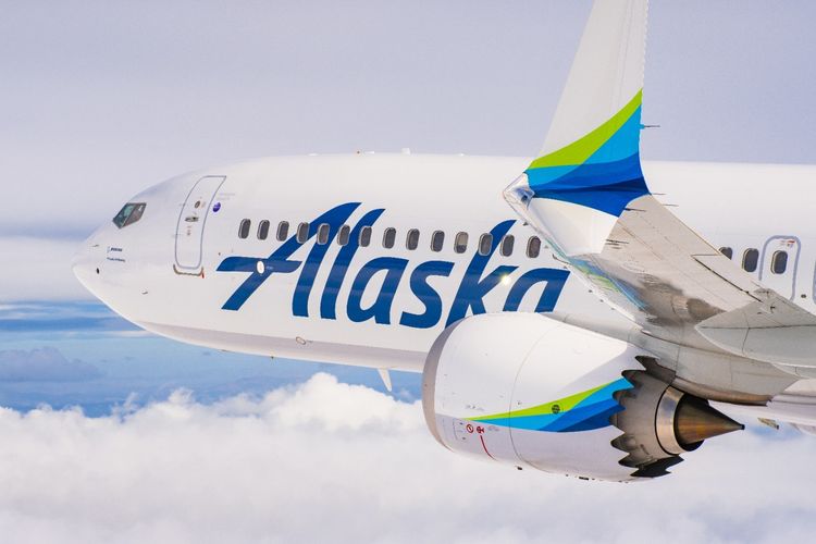 imported-MKT_2310_737_MAX_9_air2air_018-1-8a8b9a.jpg