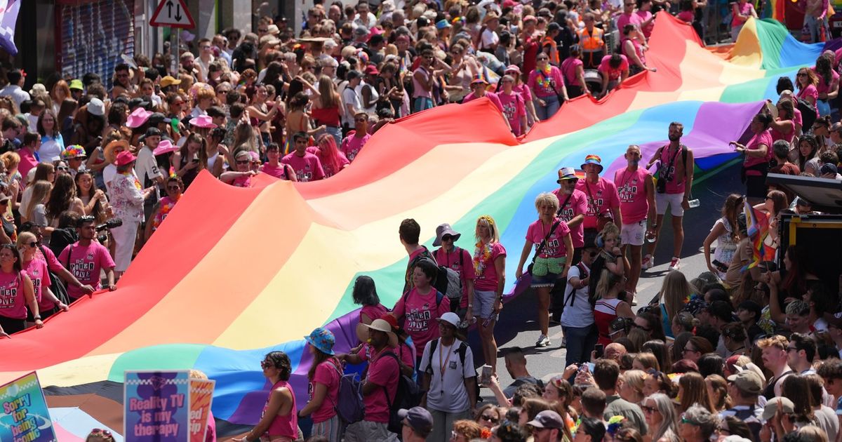 imported-skynews-pride-brighton-parade_7311990.jpg