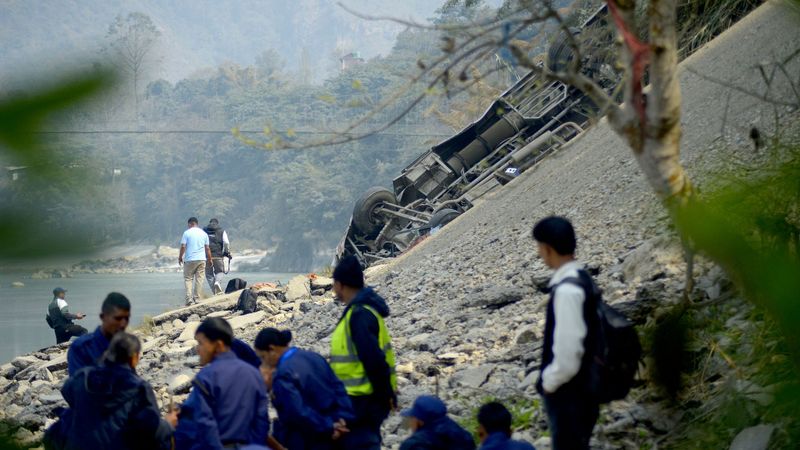 imported-skynews-nepal-bus_7172697.jpg