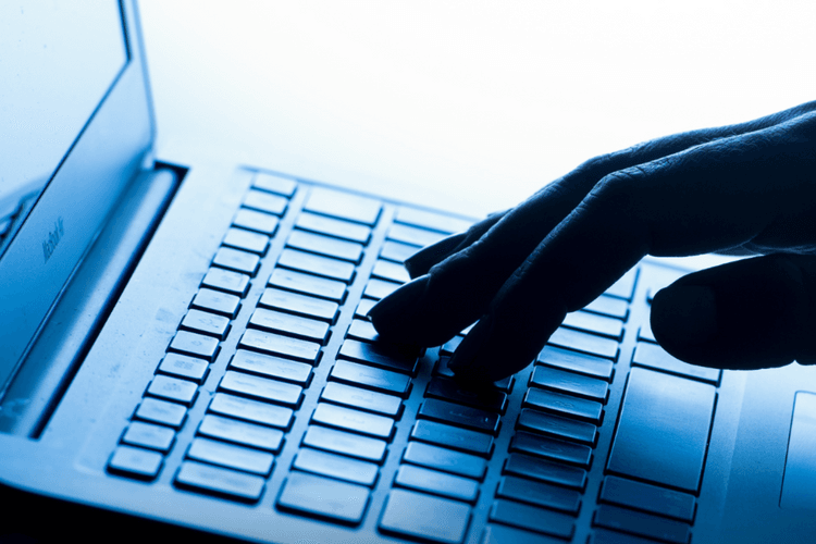 imported-ALT%20INSTA%20NEW%20SOCIALS%20laptop-7f8b28.png