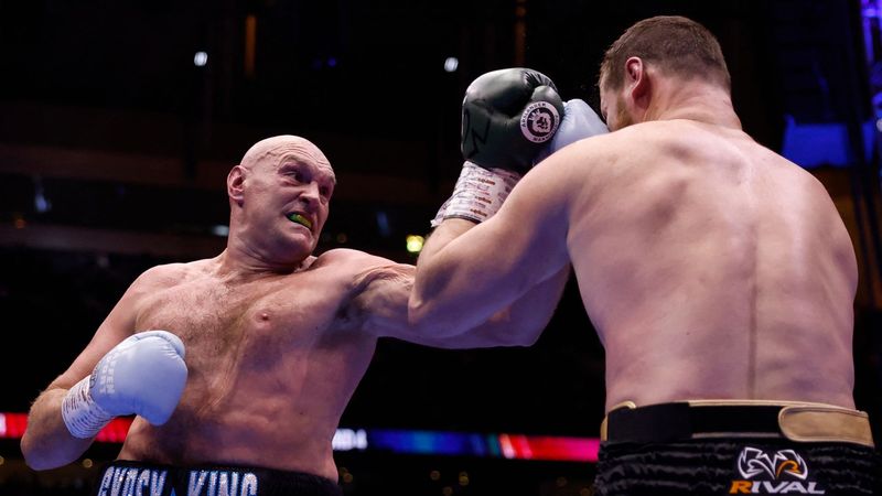 imported-skynews-tyson-fury-arslanbek-makhmudov_7217636.jpg