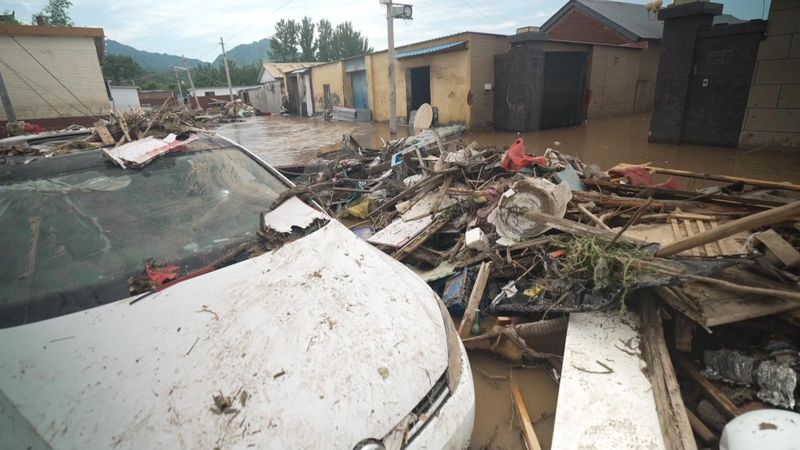 imported-skynews-floods-miyun-district_6977080.jpg